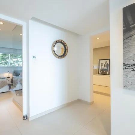 Elegant 3-room With Terrace Pool & Island Views Διαμέρισμα Κάννες
