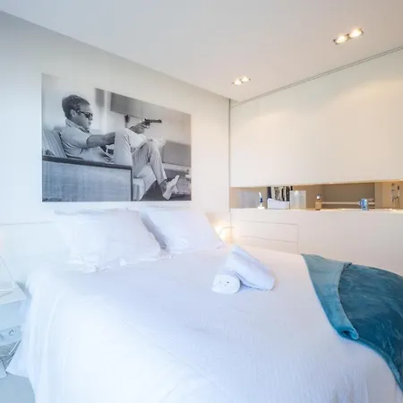 Elegant 3-room With Terrace Pool & Island Views *