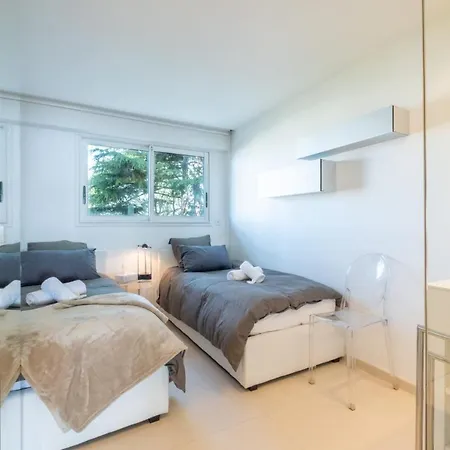 Elegant 3-room With Terrace Pool & Island Views *