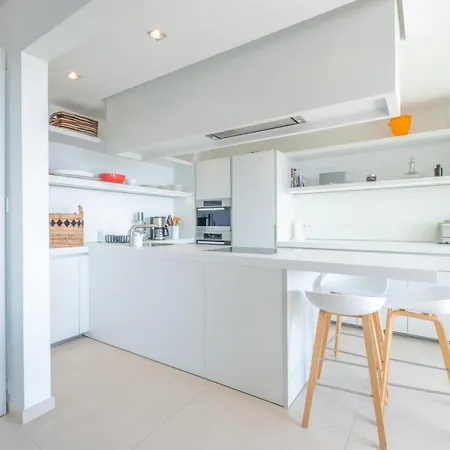 公寓 Elegant 3-room With Terrace Pool & Island Views *