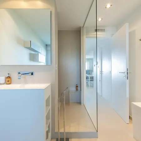 Elegant 3-room With Terrace Pool & Island Views * 戛纳